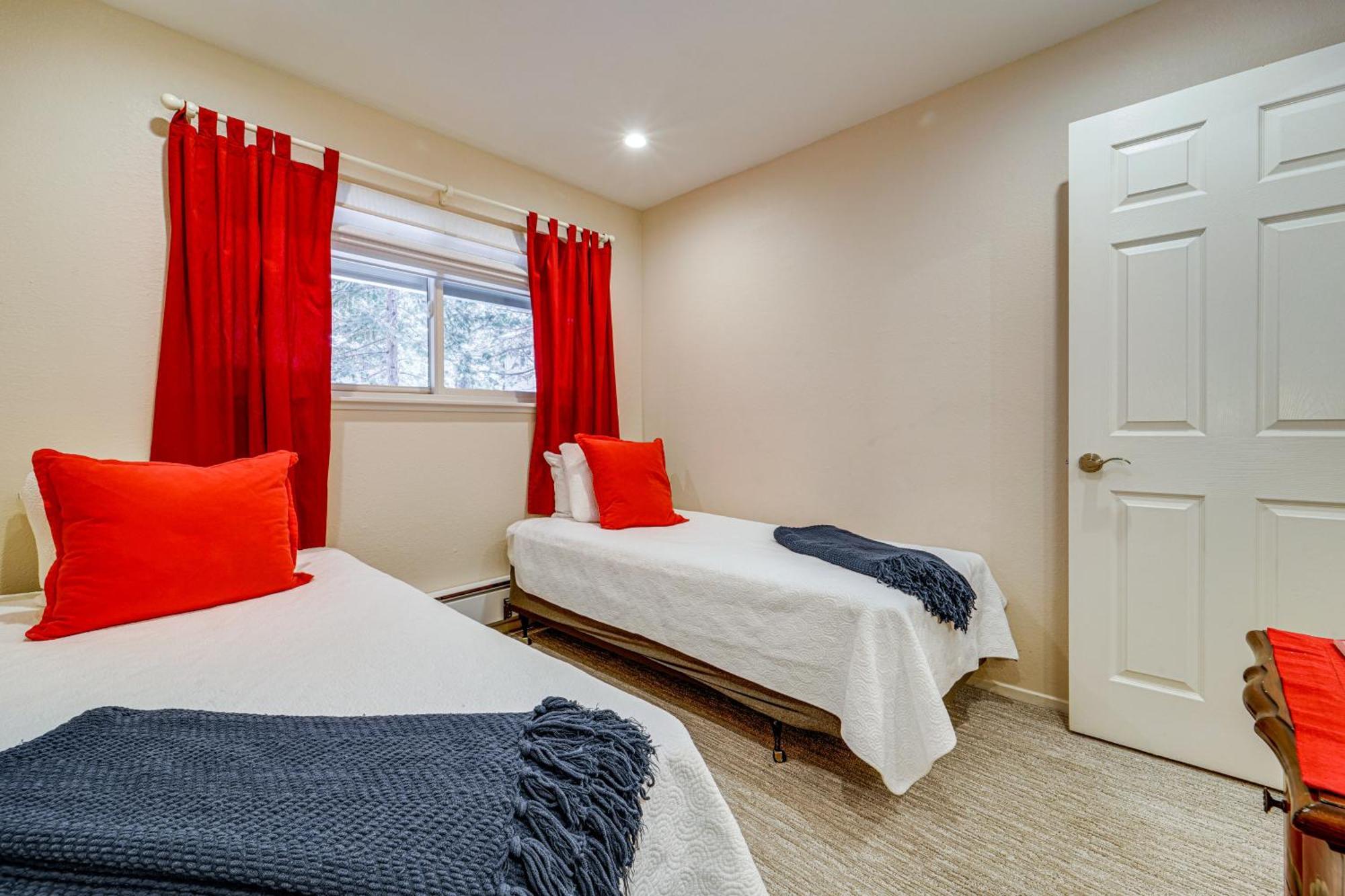 Tahoe Condo About 1 Mi To Diamond Peak Ski Resort! Incline Village Exteriör bild